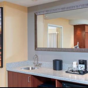 One-Bedroom King Suite Hearing accessible